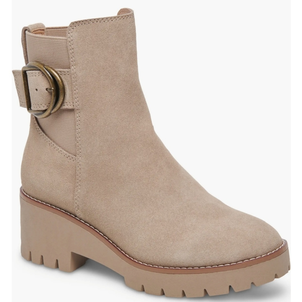 Blondo Dakota waterproof Chelsea boot Sand Suede sz 9